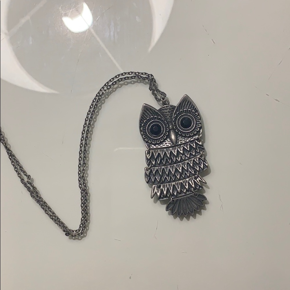 AEROPOSTALE Dangling Owl Necklace